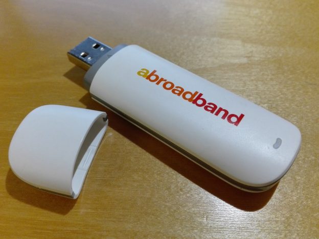 Huawei E173 USB modem lights meaning